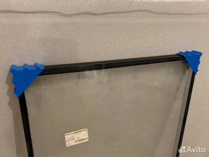 Уголок защитный для стекла, зеркал, металла