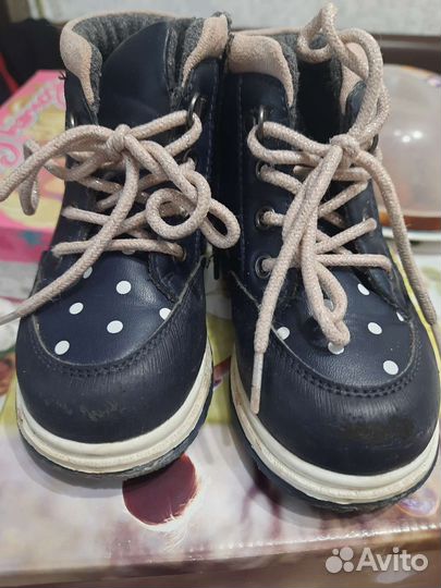 Продам ботинки