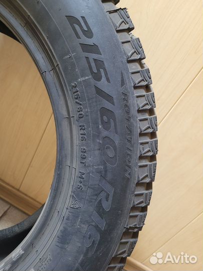 Pirelli Winter Ice Zero 2 215/60 R16 99T