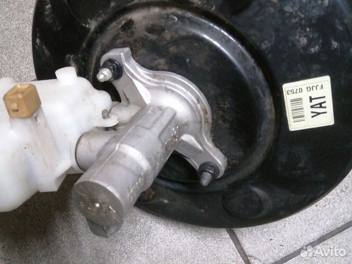 Главный тормозной цилиндр Hyundai Sonata 6 YF