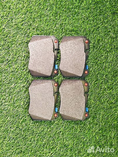 Тормозные колодки Mercedes A0004208000