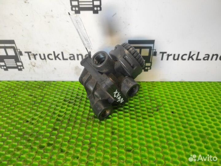 Клапан ускорительный Man Tgx