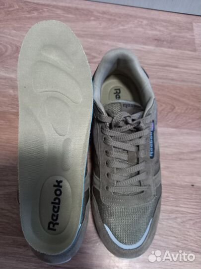 Кроссовки унисекс reebok classic 42-42,5 раз