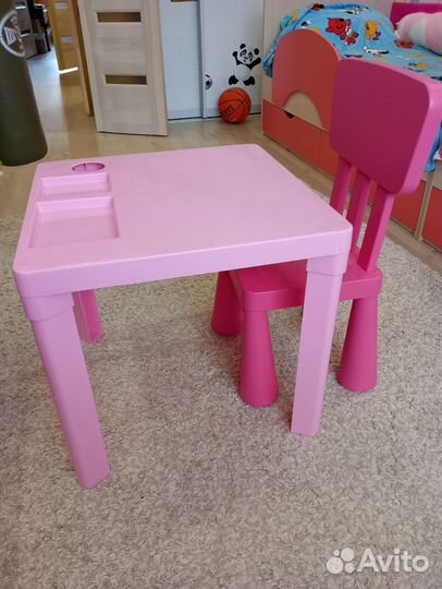 Детский стол и стул