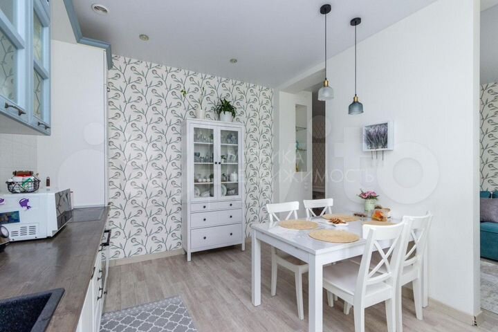 2-к. квартира, 62,6 м², 1/2 эт.