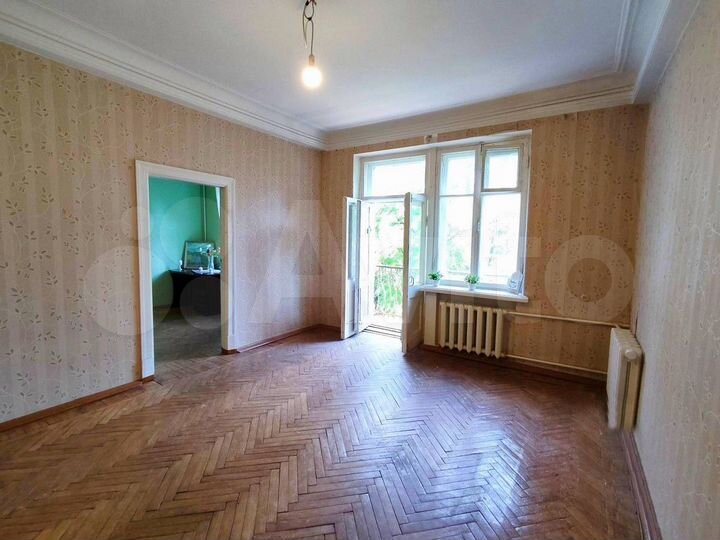 2-к. квартира, 56 м², 4/4 эт.