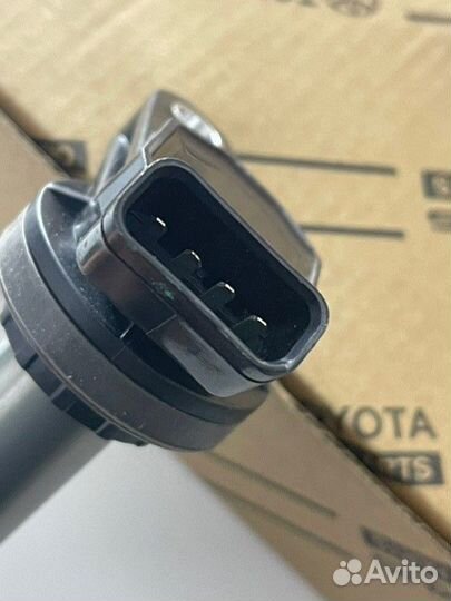 Катушка зажигания Avensis Corolla Auris Rav4 Yaris