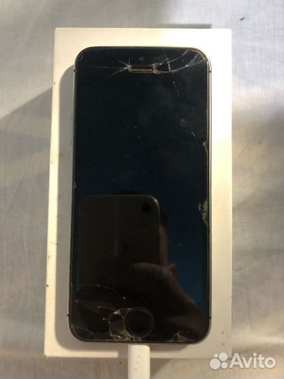 Телефон iPhone 5s