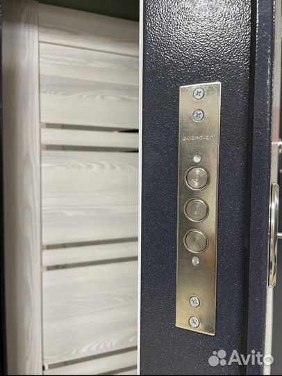 Дверь входная Бруклин