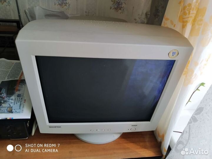 Видеомагнитофон телевизор и монитор