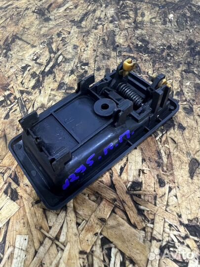 Ручка внутренняя пер правая Тойота Королла E90