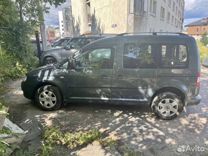 Volkswagen Caddy 1.6 МТ, 2008, битый, 168 000 км