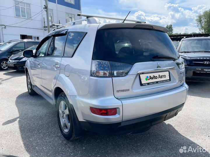 Mitsubishi Outlander 2.4 CVT, 2010, 250 000 км