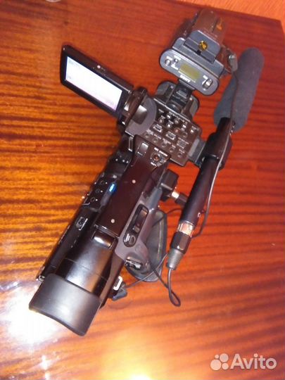Видеокамера профессиональная Sony HVR-Z1E