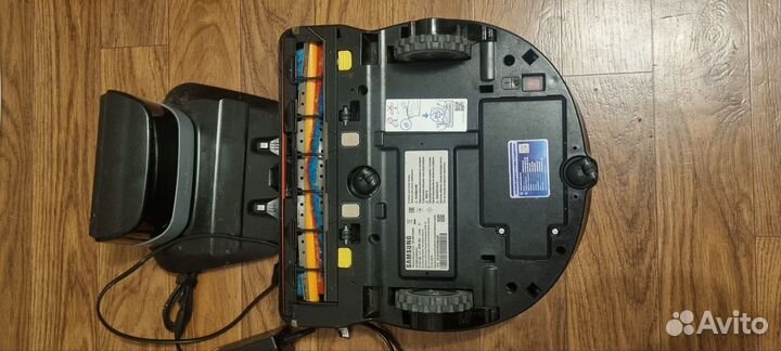 Робот пылесос samsung SR10M7030WW