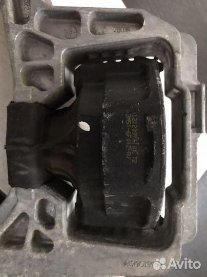 Продаю гидро опору двигателя