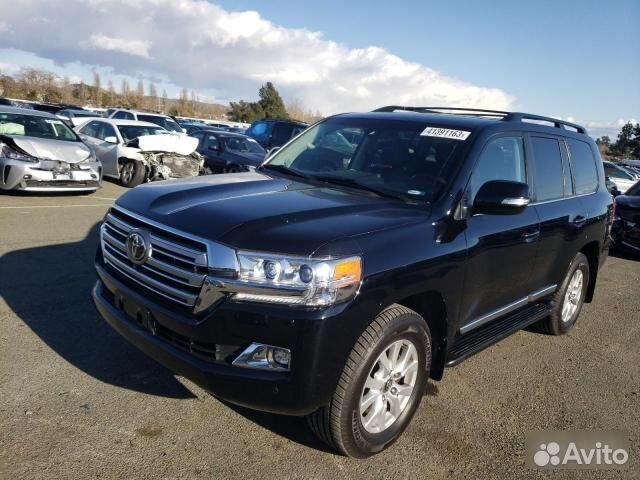 В разбор Toyota Land Cruiser 200