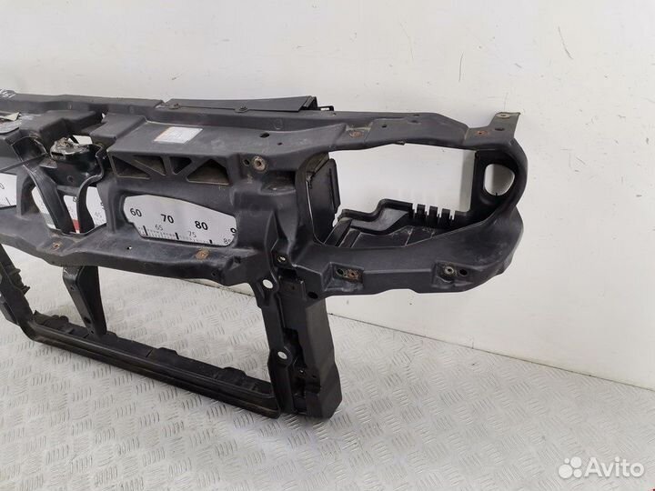 Панель передняя (телевизор) для Volkswagen Golf 4