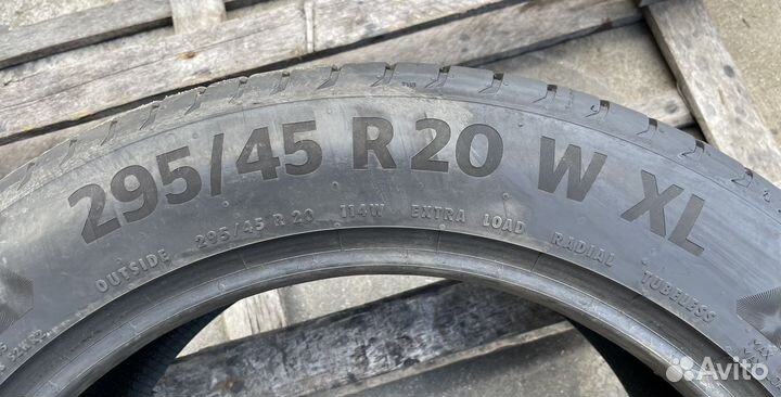 Continental ContiPremiumContact 6 295/45 R20