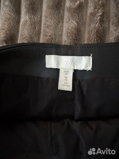 Юбка мини кожзам hm