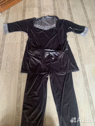 Пижамный костюм женский