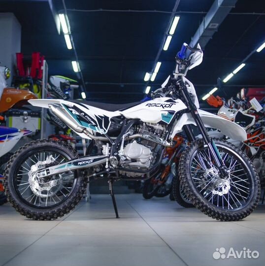 Мотоцикл эндуро rockot R5 Cyclone (250сс, 169FMM