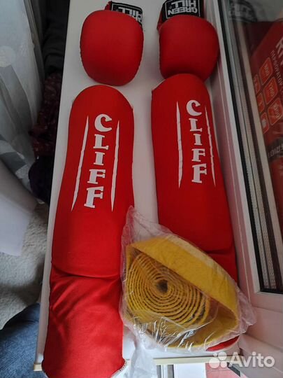 Защита голени и стопы + перчатки на мальчика