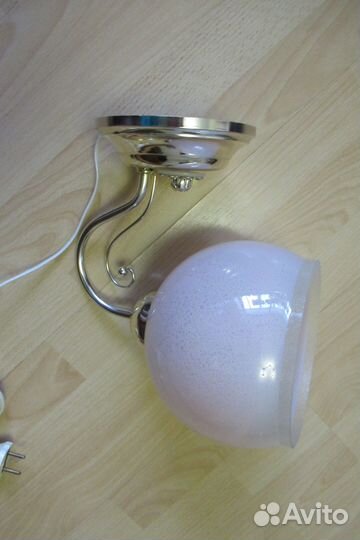 Настенный светильник бра