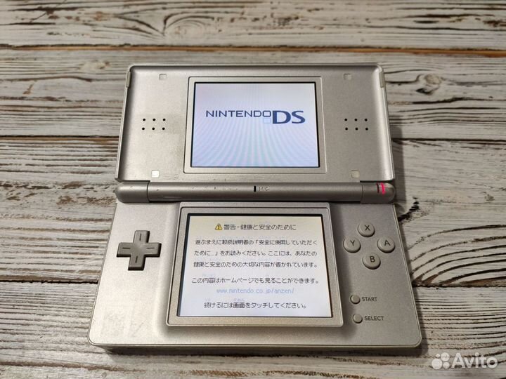 Nintendo ds lite + флешкартридж