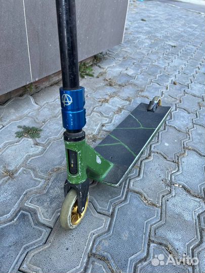 Трюковой самокат стрит