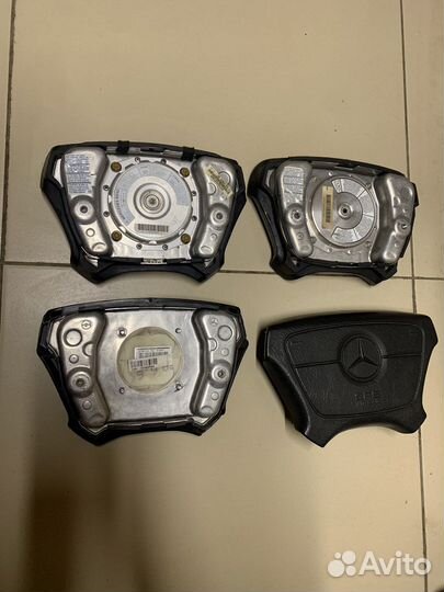 Подушка безопасности руля Mercedes W124 202 210