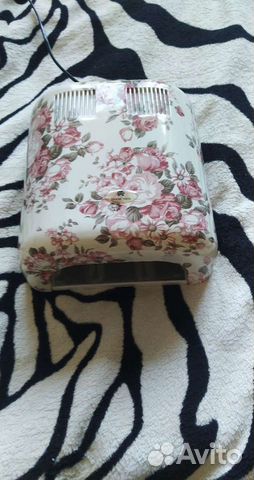 Лампа для ногтей