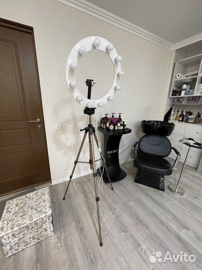 Кольцевая лампа большая