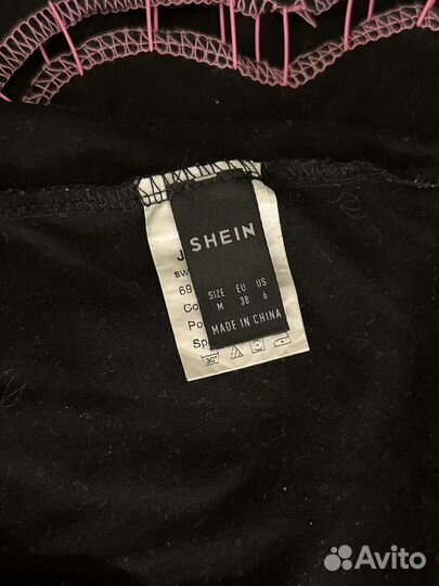 Топ черный с сердцем shein