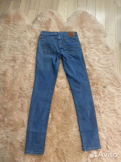 Джинсы levis skinny 27