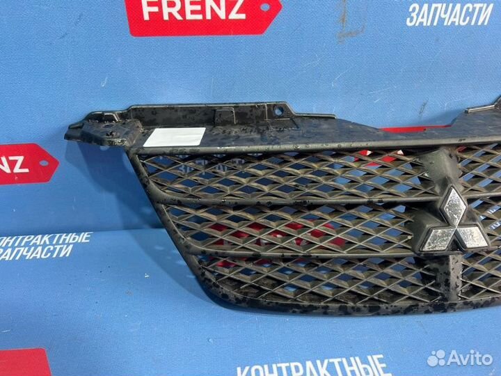 Решетка радиатора Mitsubishi Airtrek CU2W