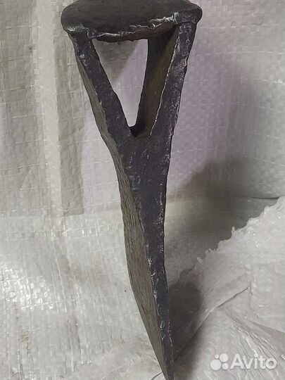 Старинный топор