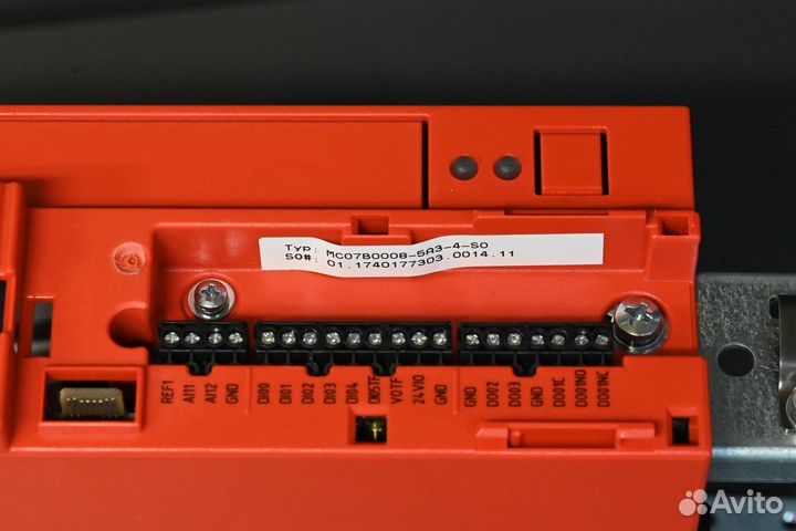 Sew Eurodrive 0.75KW MC07B0008-5A3-4-S0 новый 1 шт