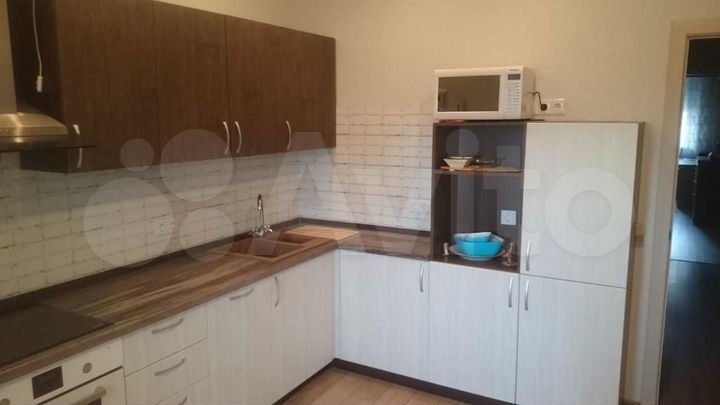 2-к. квартира, 62 м², 10/17 эт.