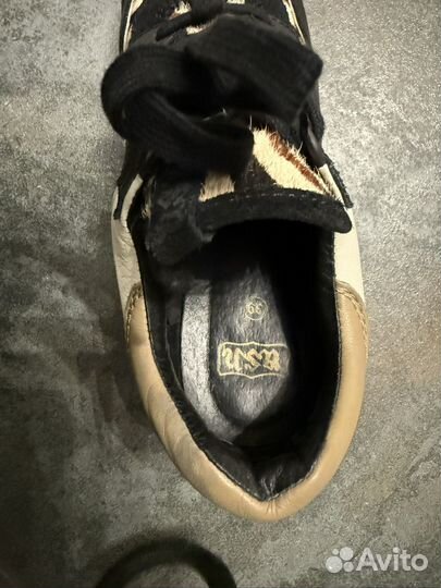 Кроссовки на танкетке ash