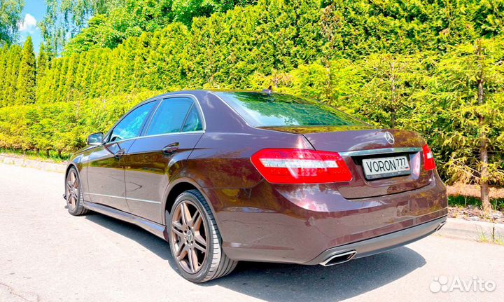 Аренда Mercedes-Benz E-Класс W212/S212/C207/A207 (2009—2013) от одной минуты в Москве