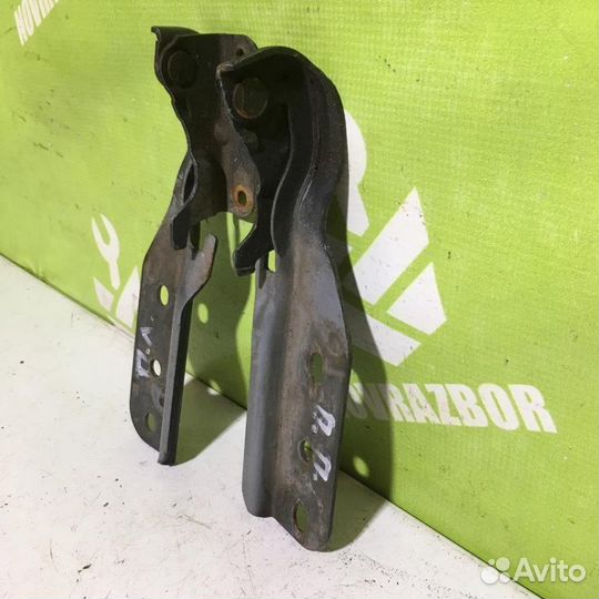 Петля капота Сузуки Гранд Витара