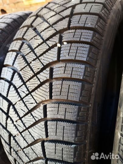 Pirelli Ice Zero FR 225/60 R17