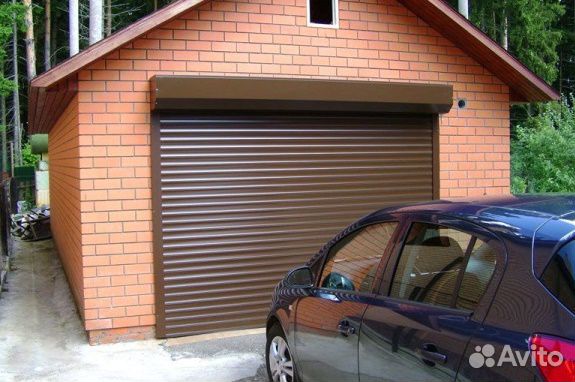 Секционные ворота