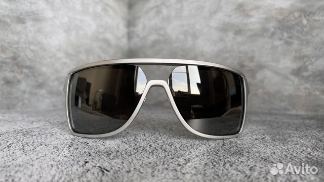 Солнцезащитные очки Oakley Castel X-Silver Prizm