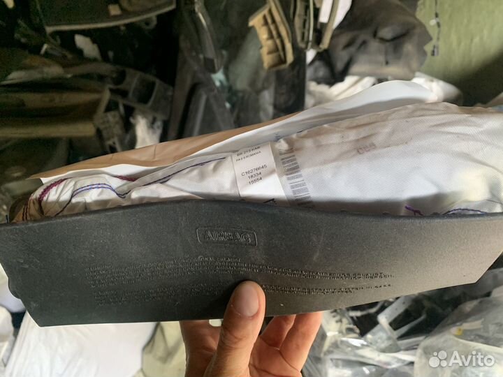 Сработанная подушка безопастности мерседес E213