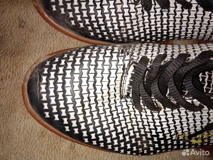 Футбольные бутсы