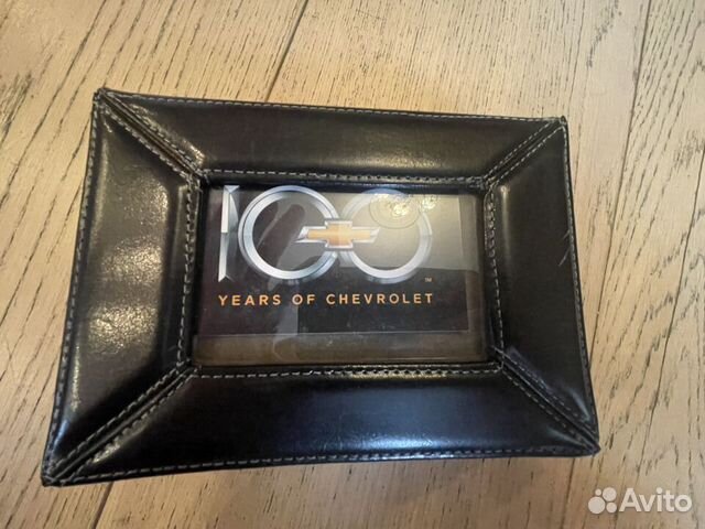 Набор значков 100 лет Chevrolet