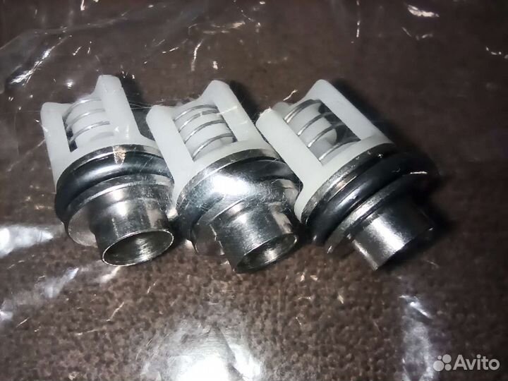 Клапана новые 3шт. Karcher k6-k7