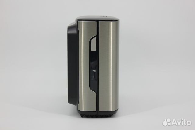 Диспенсер для туалетной бумаги в рулонах Tork T2